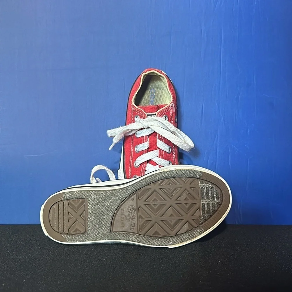 Converse Chuck Taylor All Star Red Low Top Kids Boy Girl Size  Canvas Size 1.5